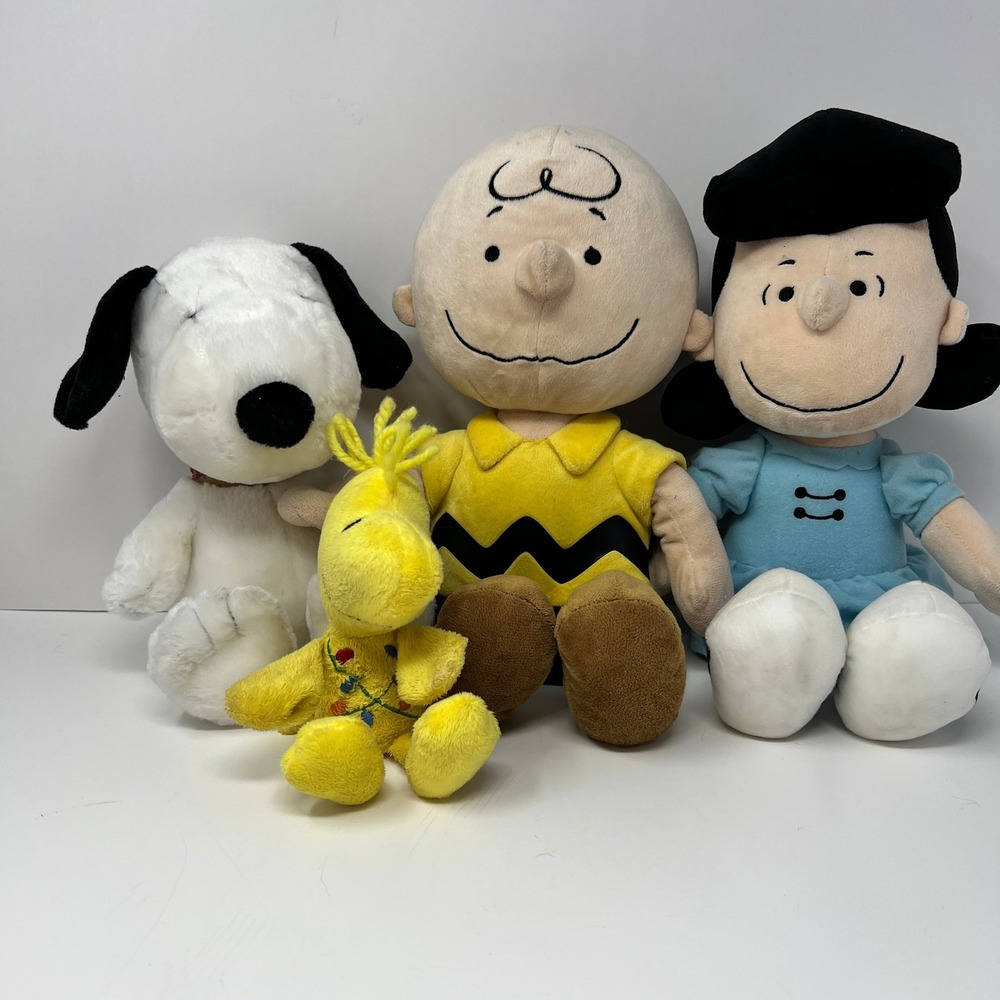 Peanuts Plush Lot Charlie Brown Lucy Snoopy Woodstock Kohls Cares Multicolor